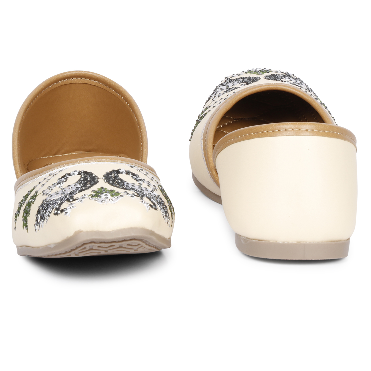C2 Kart Embroidered Ethnic Mojaris